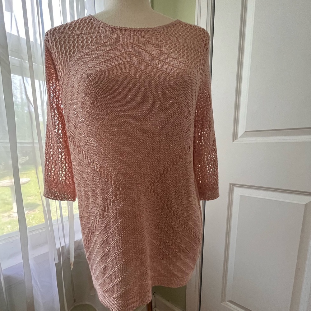 Rain Pink tunic sweater top with cutout pattern size XS